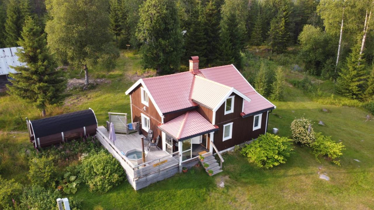 Cozy Forest Cabin With Amazing Mountain View Torsby Luaran gambar